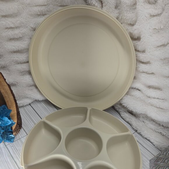 Vintage Tupperware Serving Center Snack Tray Set – Beige 6-Compartment & Round B - Picture 2 of 4
